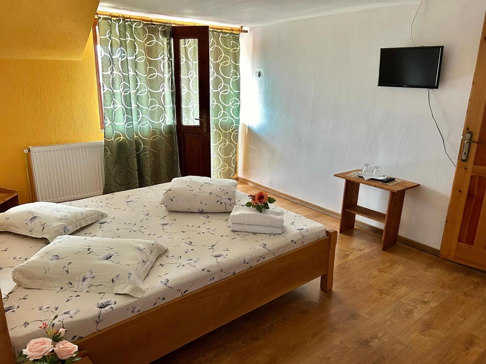 Pensiunea Casa Nina Cîrţişoara Camera foto